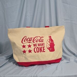 NWT Coca- Cola Red and Cream Tote w/ Attached Wristlet Bold Graphics